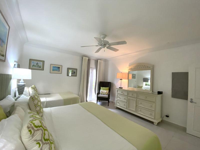 Glitter Bay 107 , Beachfront villas Barbados , Glitter Bay , Porters , St James , West Coast Barbados 