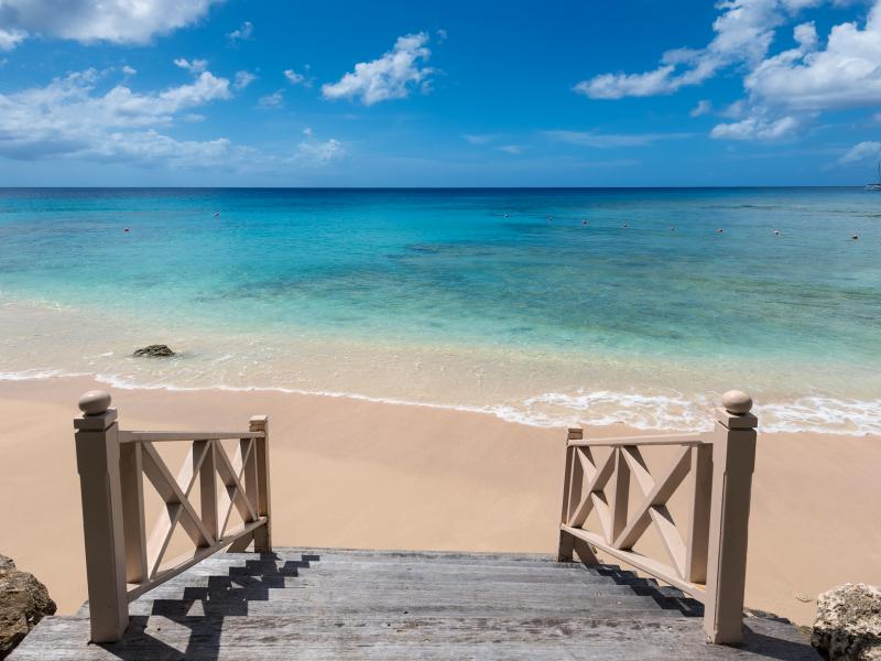 Reeds House 14 - Beachfront Penthouse , Beachfront villas Barbados , Lower Carlton , Reeds Bay , Reeds House , West Coast Barbados 