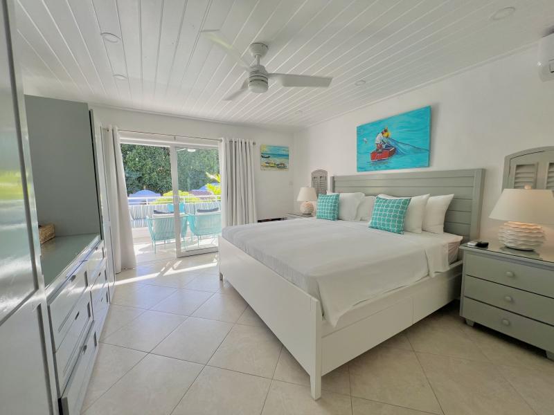 Glitter Bay 204 - Sea Men's Inn , Beachfront villas Barbados , Glitter Bay , Porters , St James , West Coast Barbados 