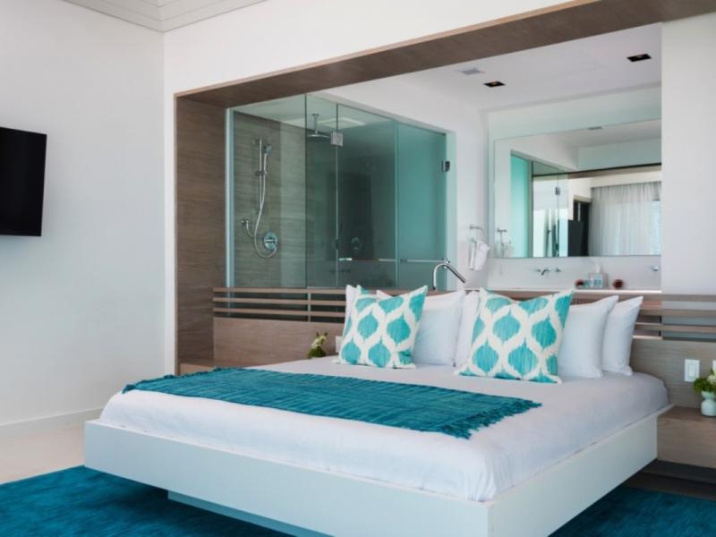 Villa Helios , Long Bay 