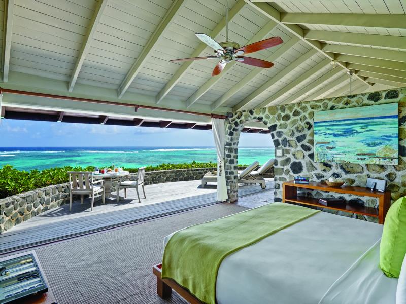 Petit St Vincent , Petit St Vincent 