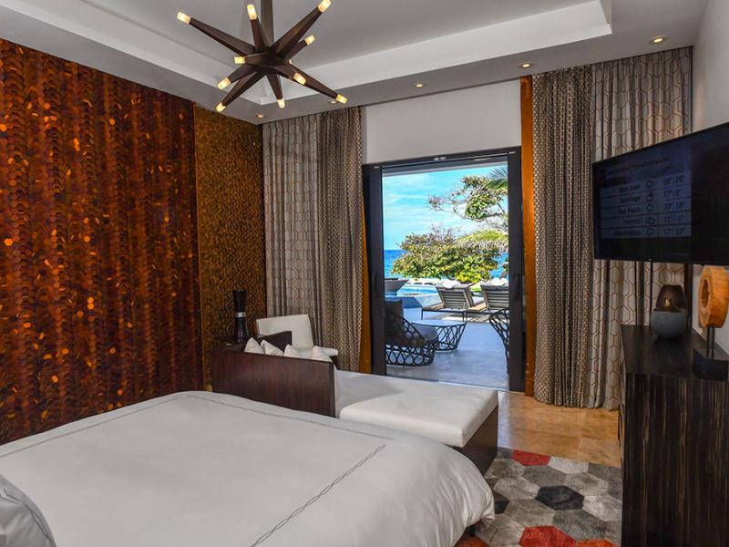 Oceans 8 , Montego Bay 