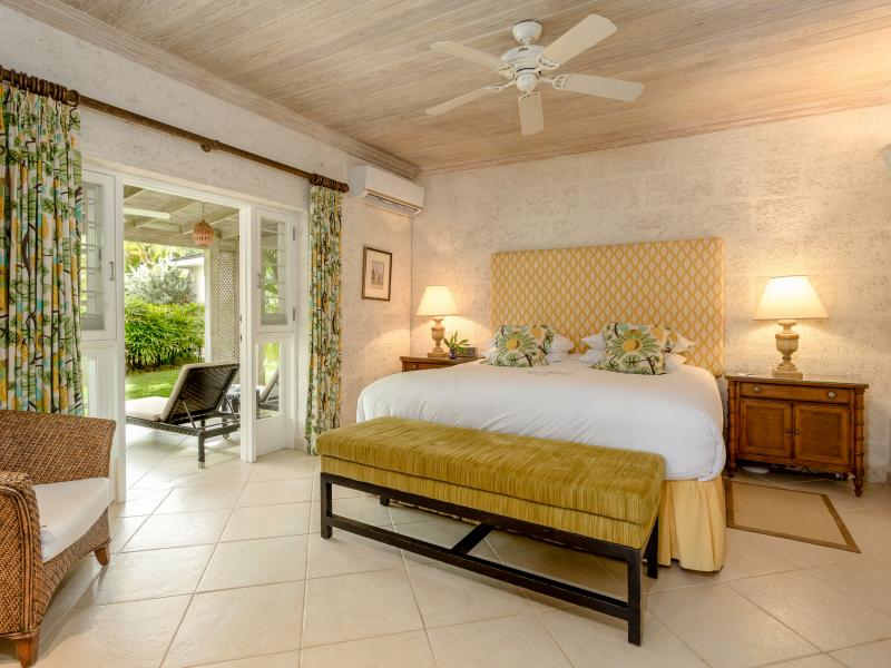Coral Reef Club - Villa Ixora , Beachfront villas Barbados , Porters , St James , West Coast Barbados 