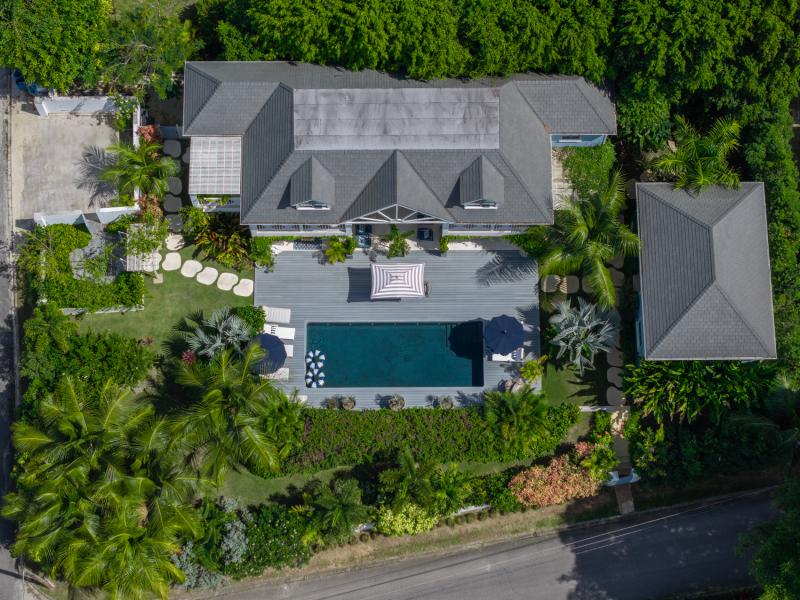 Seastar House and Cottage , 