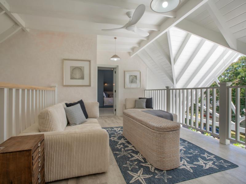 Seastar House and Cottage , 