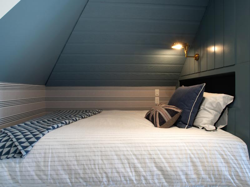 Seastar House and Cottage , 