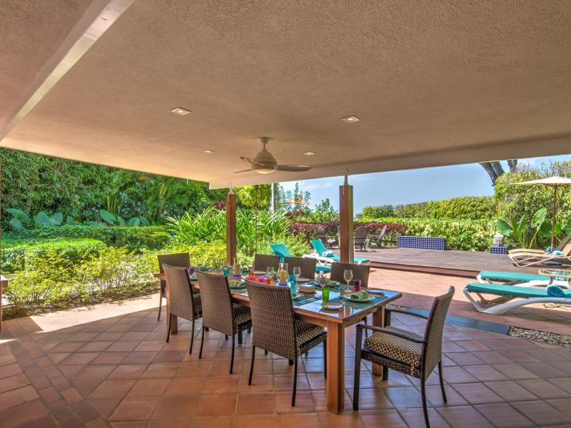 Thespina - Beachfront , St James 