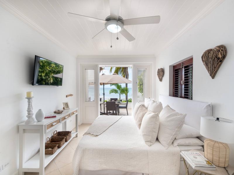 Milord Sunsets - Beachfront , Beachfront villas Barbados , Fitts Village , St James , West Coast Barbados 