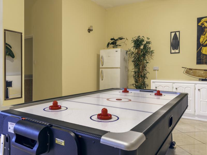 Villa Decaj , Cap Estate 