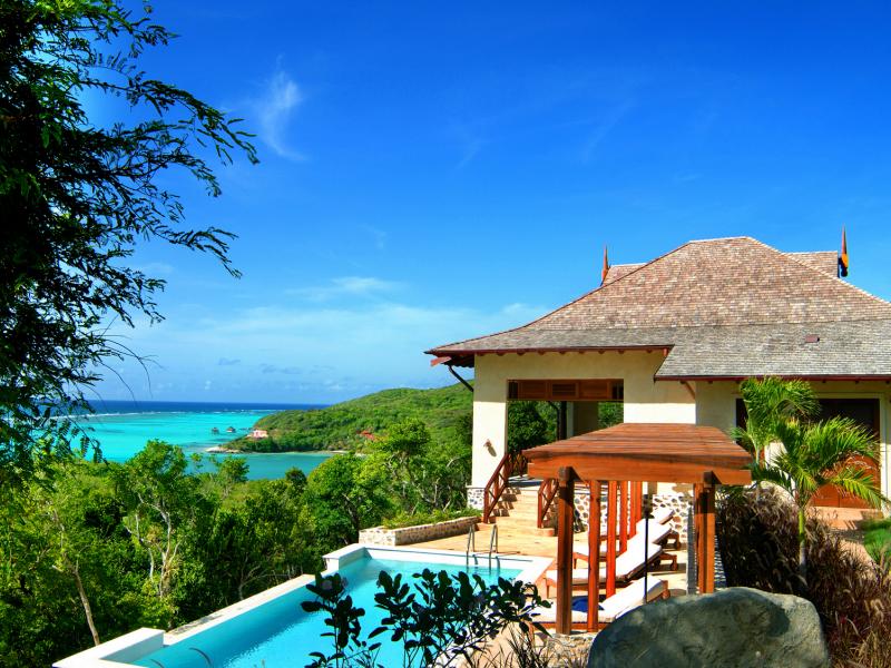 Villamia , Charlstown 