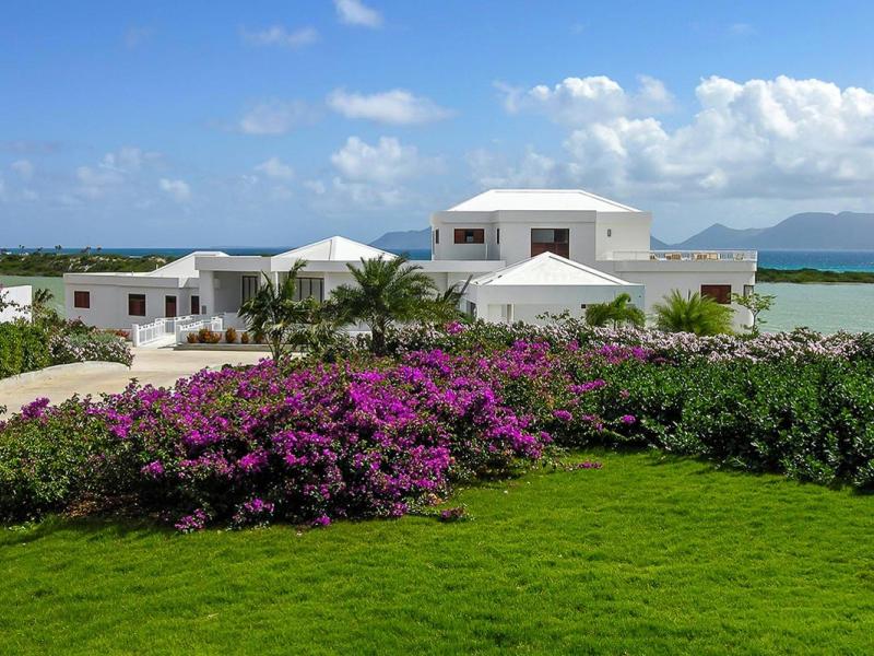 Mystique Villa -Sheriva Resort , Maunders Bay 