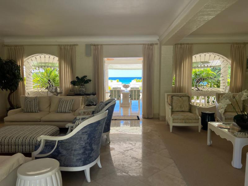 St Helena - Beachfront , Beachfront villas Barbados , Holetown , Porters , Queens Fort , St James , Waterfront villas Barbados , West Coast Barbados 