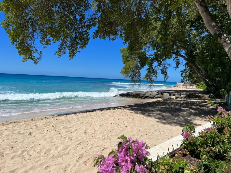 St Helena - Beachfront , Beachfront villas Barbados , Holetown , Porters , Queens Fort , St James , Waterfront villas Barbados , West Coast Barbados 