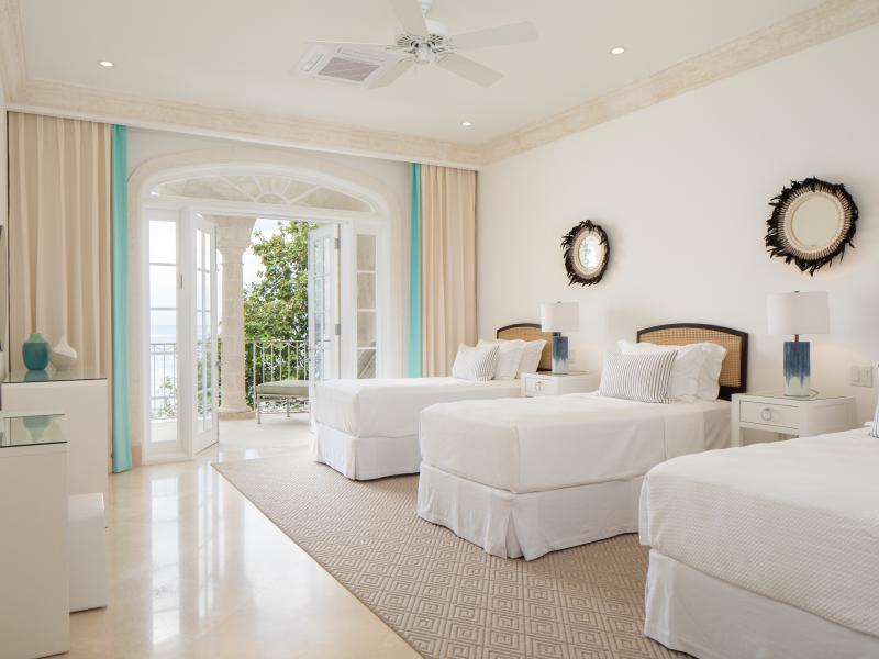 Kiko - Beachfront , Beachfront villas Barbados , Paynes Bay , St James , West Coast Barbados 