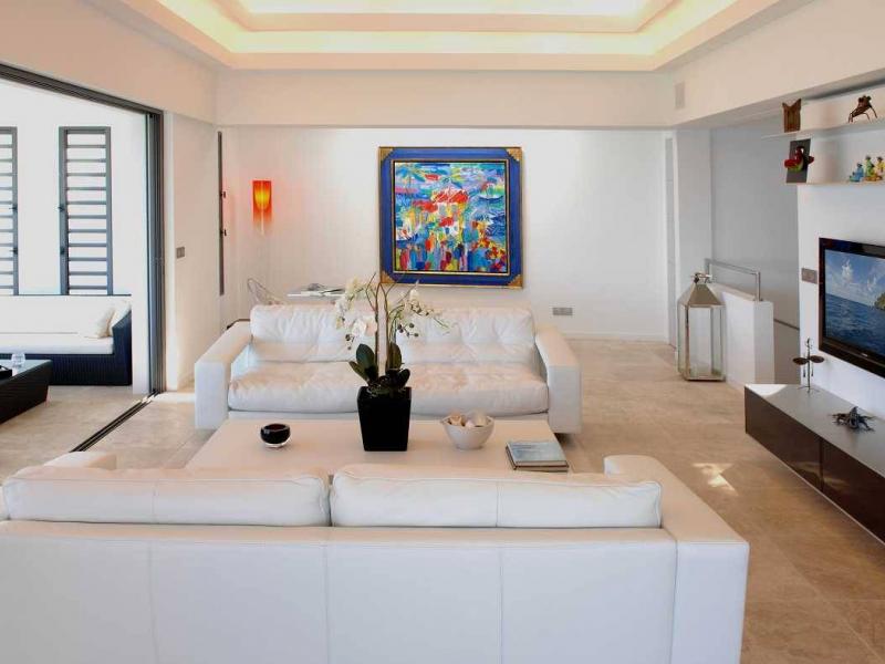 Villa Mata , Flamands 