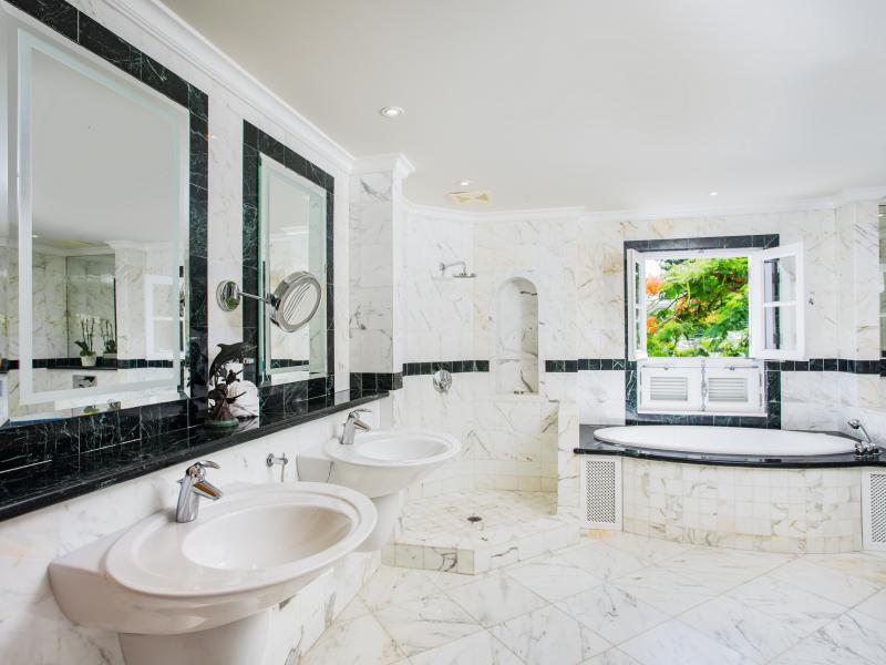 Schooner Bay 205 - Frangipani - Beachfront , Beachfront villas Barbados , Schooner Bay , Speightstown , St Peter , West Coast Barbados 