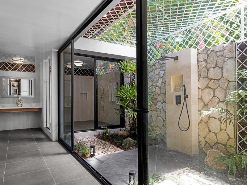 Noble House by the Sea , Montego Bay 