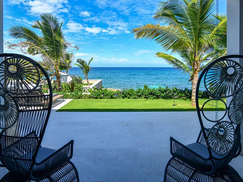 Oceans 8 , Montego Bay 