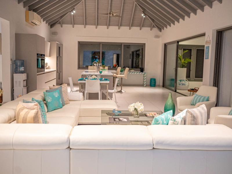 Jolly Beach House , Jolly Harbour 