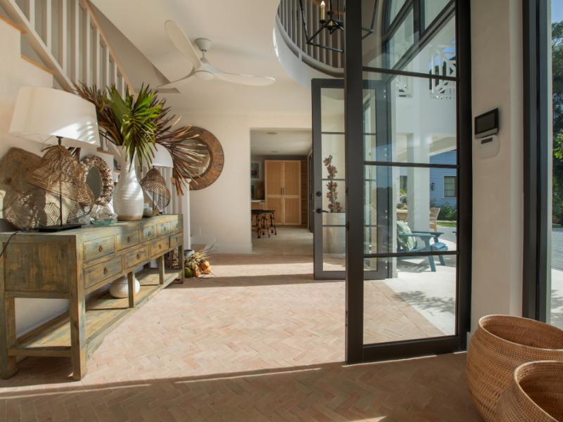 Seastar House and Cottage , 