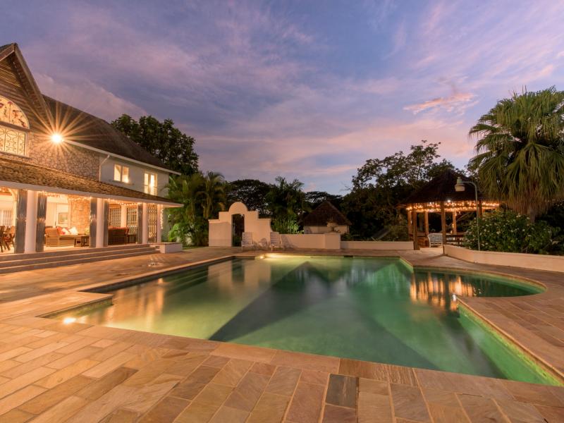 Villa Bimiti , Mount Irvine 