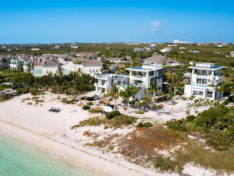 Blue Lagoon , Long Bay , Providenciales 