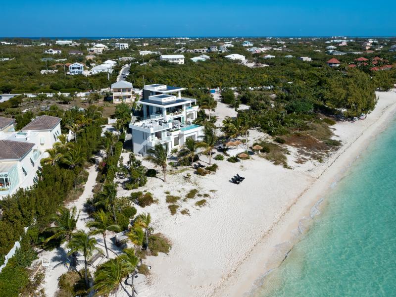 Blue Lagoon , Long Bay , Providenciales 
