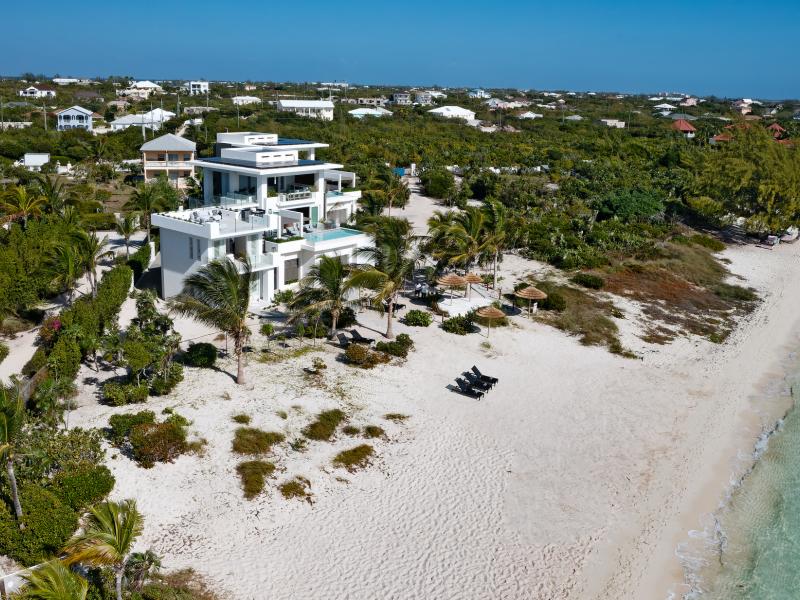 Blue Lagoon , Long Bay , Providenciales 