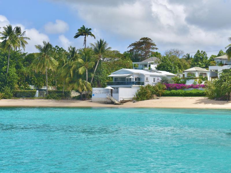 Westshore Beach House , Beachfront villas Barbados , Speightstown , St Peter , West Coast Barbados 