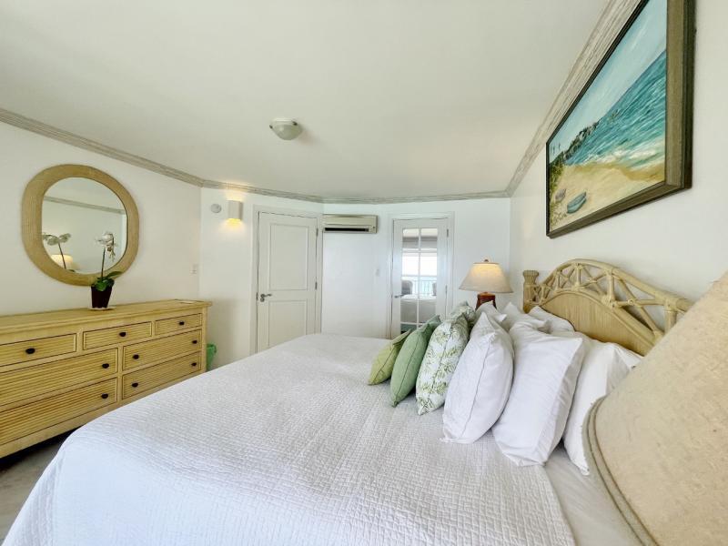 Villas on the Beach 303 , Beachfront villas Barbados , Holetown , St James , Villas on the Beach, Barbados , West Coast Barbados 