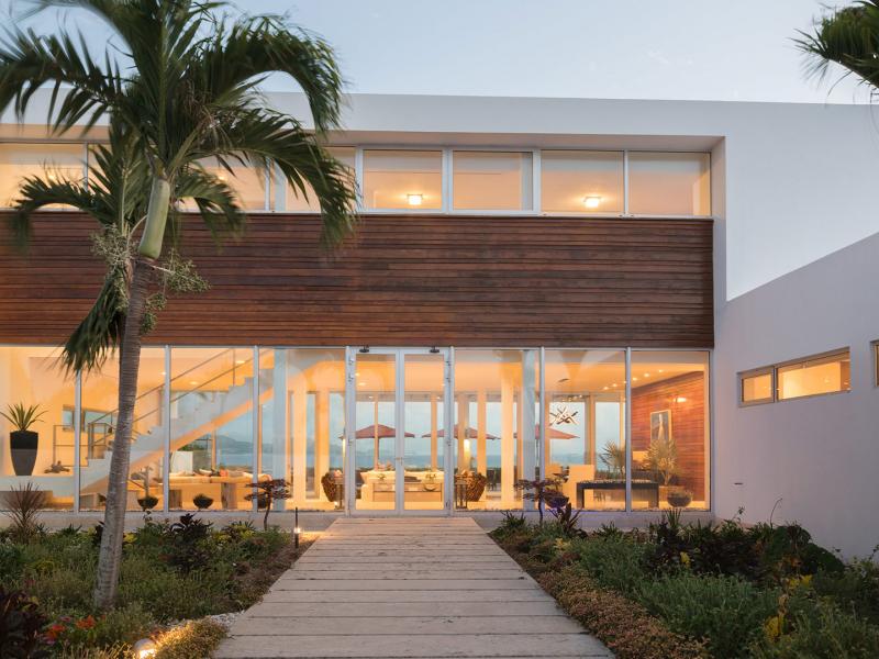 Champagne Shores , Lockrum 