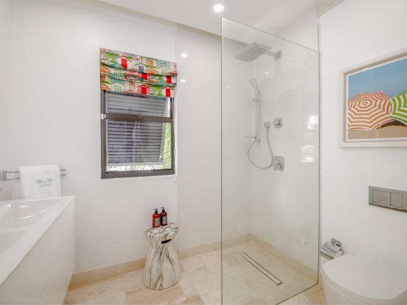 Dolphin Beach House - beachfront , Beachfront villas Barbados , Fitts Village , St James , West Coast Barbados 