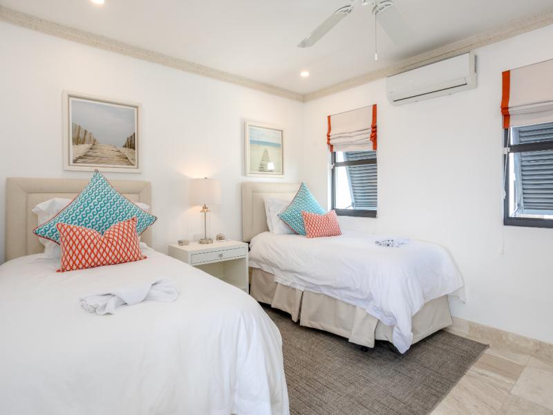 Dolphin Beach House - beachfront , Beachfront villas Barbados , Fitts Village , St James , West Coast Barbados 