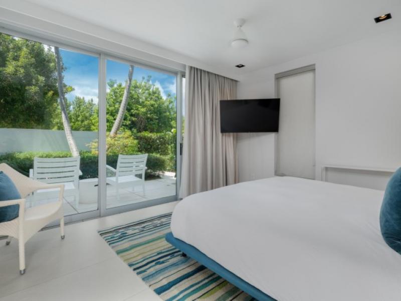 Villa Hyperion , Long Bay 