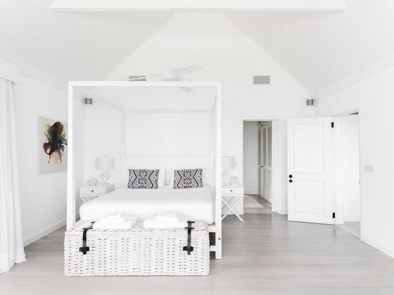 Friendship House , Friendship Bay 