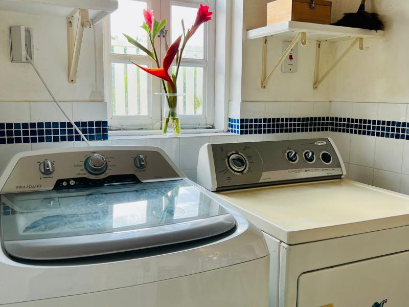 Pavilion Grove 2 , Porters , St James , West Coast Barbados 