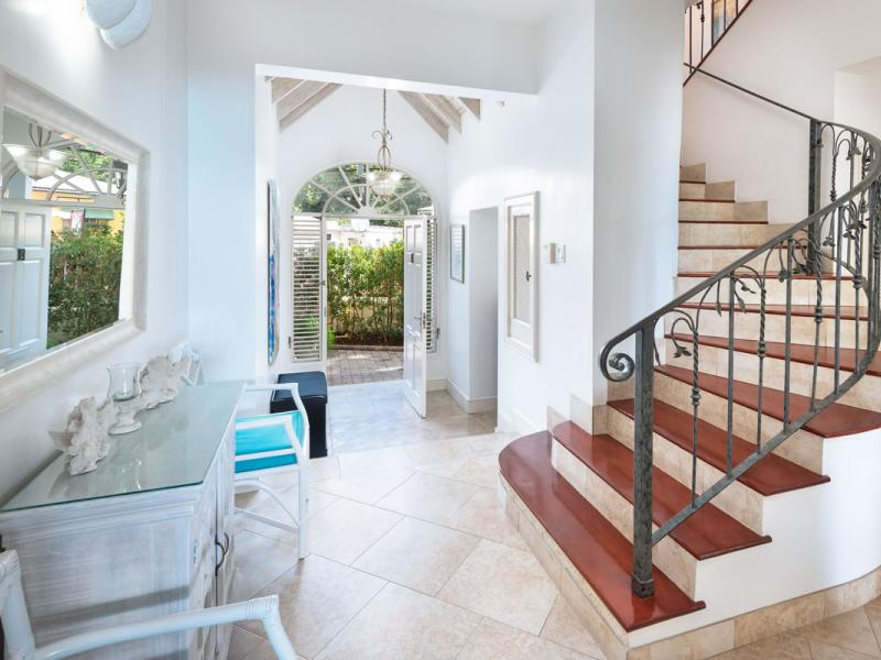 Mahogany Bay - Seashells , Beachfront villas Barbados , Paynes Bay , St James , West Coast Barbados 