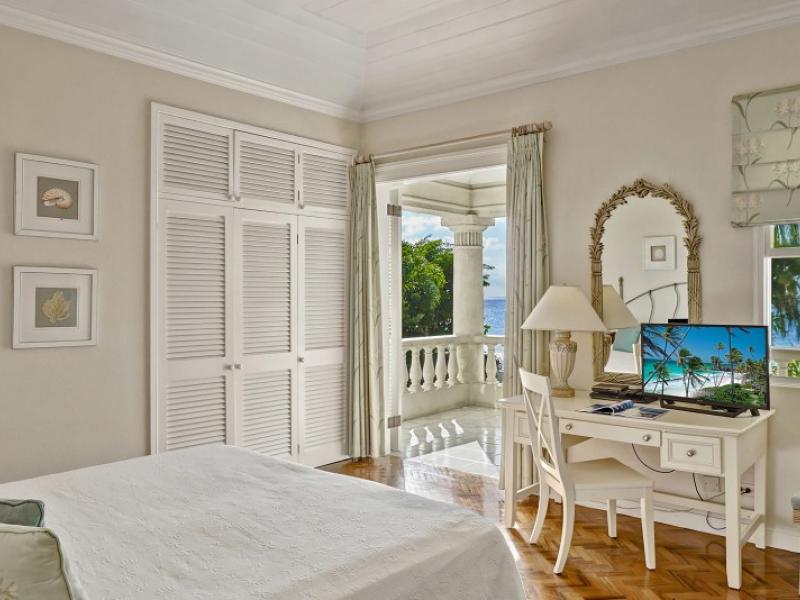 New Mansion - Beachfront , Beachfront villas Barbados , Fitts Village , Paynes Bay , St James , West Coast Barbados 