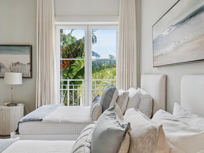 On Beach Time , Nassau 