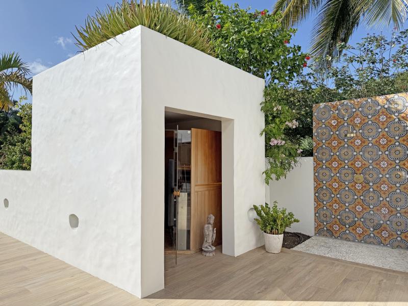 Tara House , Speightstown , St Peter , West Coast Barbados 